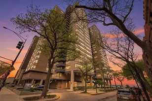 6301 N Sheridan Rd, Chicago, IL 60660 - Photo 1