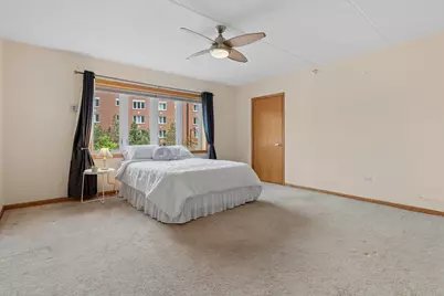 650 S River Road #301, Des Plaines, IL 60016 - Photo 10