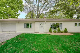 1415 Deerfield Pl, Highland Park, IL 60035 - Photo 2