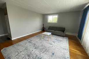 2245 W Farwell Ave, Chicago, IL 60645 - Photo 4