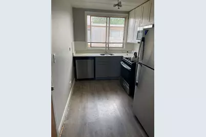 2245 W Farwell Avenue #3A, Chicago, IL 60645 - Photo 8