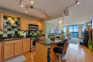1660 N Lasalle St, Chicago, IL 60614 - Photo 2