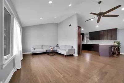 5549 W 102nd Street, Oak Lawn, IL 60453 - Photo 8