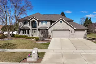 7816 Marquette Dr, Tinley Park, IL 60477 - Photo 1