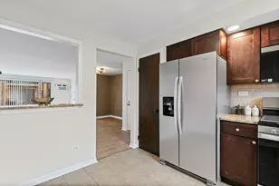 5331 N Delphia Ave, Chicago, IL 60656 - Photo 4