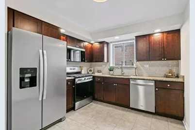5331 N Delphia Avenue #231, Chicago, IL 60656 - Photo 4