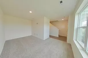 334 Basin Ct, Saint Charles, IL 60174 - Photo 2