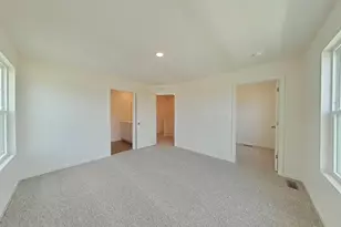 334 Basin Ct, Saint Charles, IL 60174 - Photo 6