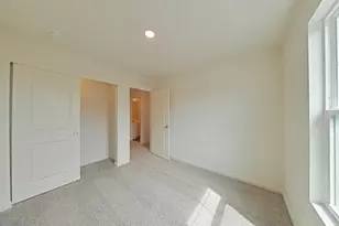 334 Basin Ct, Saint Charles, IL 60174 - Photo 8