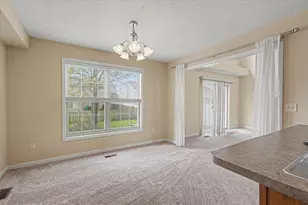 3911 Summer Sage Ct, Champaign, IL 61822 - Photo 10