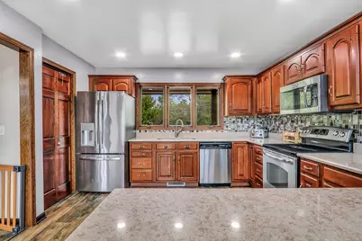 41591 N Park Avenue, Zion, IL 60099 - Photo 16