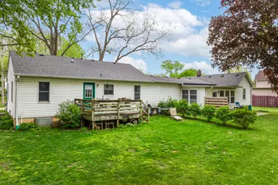 221-223 Ellen Street, Sycamore, IL 60178 - Photo 10