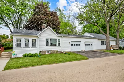 221-223 Ellen Street, Sycamore, IL 60178 - Photo 1