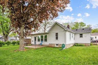 221-223 Ellen Street, Sycamore, IL 60178 - Photo 6