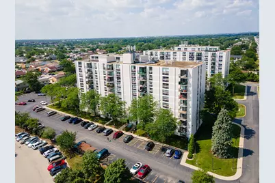9001 Golf Road #9C, Des Plaines, IL 60016 - Photo 2