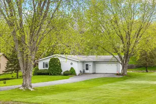 210 Lake Summerset Rd, Davis, IL 61019 - Photo 4