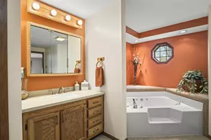 210 Lake Summerset Rd, Davis, IL 61019 - Photo 12