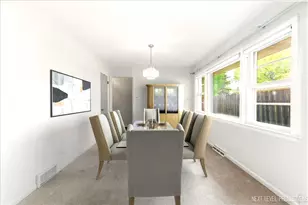 512 N Harvard Ave, Villa Park, IL 60181 - Photo 12