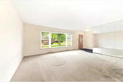 512 N Harvard Avenue, Villa Park, IL 60181 - Photo 6