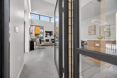 6218 S Woodlawn Avenue #A, Chicago, IL 60637 - Photo 2