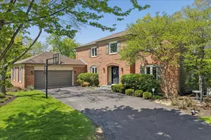 4 Exmoor Ln, Lincolnshire, IL 60069 - Photo 1