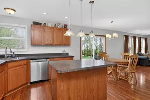 4512 Harrison St, Yorkville, IL 60560 - Photo 6