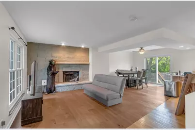 677 Anderson Drive, Lake in the Hills, IL 60156 - Photo 6