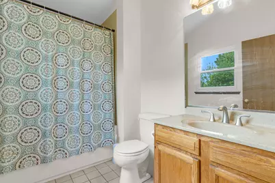 677 Anderson Drive, Lake in the Hills, IL 60156 - Photo 20