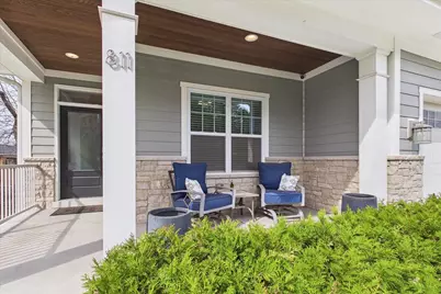 811 Michigan Street, Wheaton, IL 60187 - Photo 2