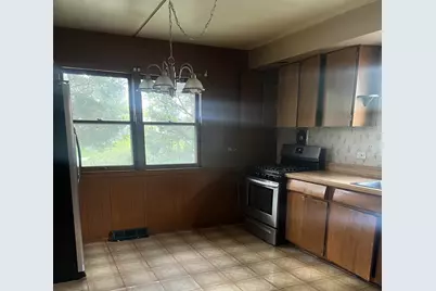 17205 Highland Avenue, Hazel Crest, IL 60429 - Photo 6