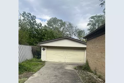 17205 Highland Avenue, Hazel Crest, IL 60429 - Photo 2