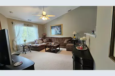 3623 Roanoke Avenue, Carpentersville, IL 60110 - Photo 6
