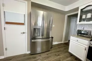 5511 N Neenah Ave, Chicago, IL 60656 - Photo 10