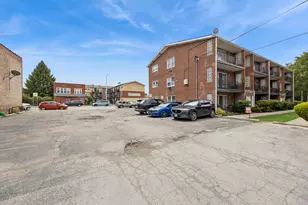 6255 S Mason Ave, Chicago, IL 60638 - Photo 16