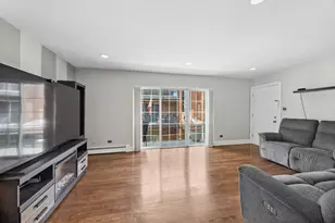 6255 S Mason Ave, Chicago, IL 60638 - Photo 4