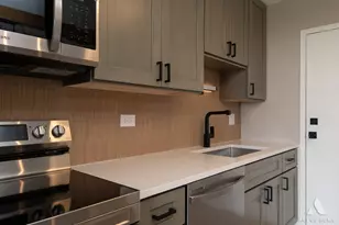 1150 E Jackson St, Lombard, IL 60148 - Photo 10