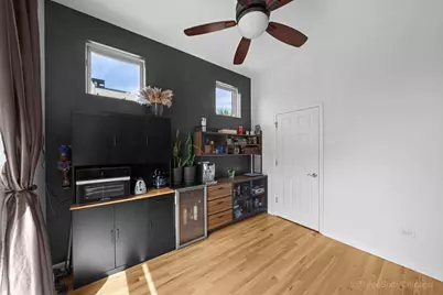 953 W College Parkway, Chicago, IL 60608 - Photo 18