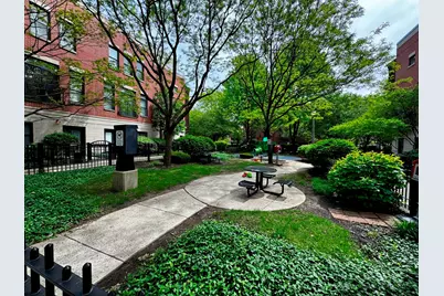 953 W College Parkway, Chicago, IL 60608 - Photo 40