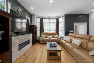 953 W College Pkwy, Chicago, IL 60608 - Photo 4