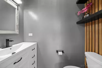 953 W College Parkway, Chicago, IL 60608 - Photo 20