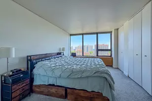 3930 N Pine Grove Ave, Chicago, IL 60613 - Photo 8