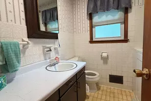 460 Dennis Ave, Bradley, IL 60915 - Photo 8