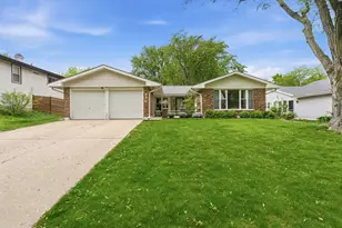 520 Cumberland Ln, Bolingbrook, IL 60440 - Photo 1