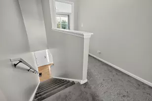 409 Brockton Ave, Elgin, IL 60124 - Photo 20