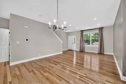 409 Brockton Avenue, Elgin, IL 60124 - Photo 6