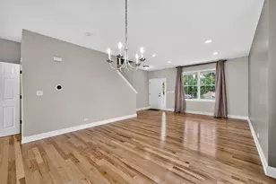 409 Brockton Ave, Elgin, IL 60124 - Photo 6