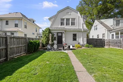 911 Grand Court, Davenport, IA 52803 - Photo 34