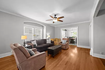 911 Grand Court, Davenport, IA 52803 - Photo 8