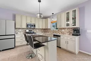 905 Shelter Island Ln, Pingree Grove, IL 60140 - Photo 6