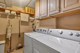 3173 Grandview Pl, Darien, IL 60561 - Photo 32